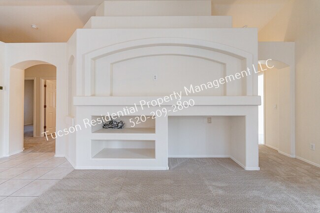 Building Photo - 11344 N Gray Boulder Ct