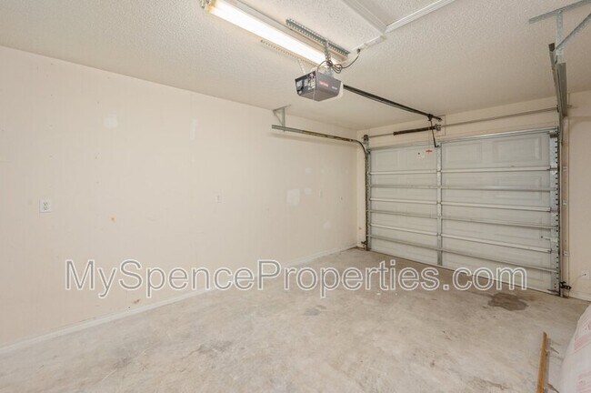 Building Photo - 138 Jeff Dr