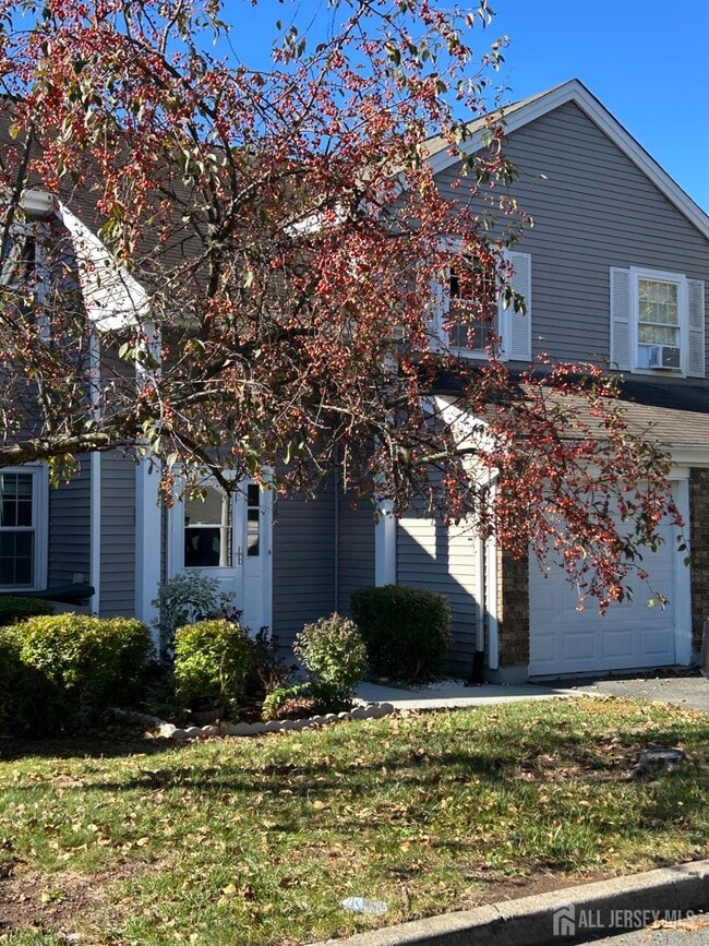 Primary Photo - 8 Starlight Ct