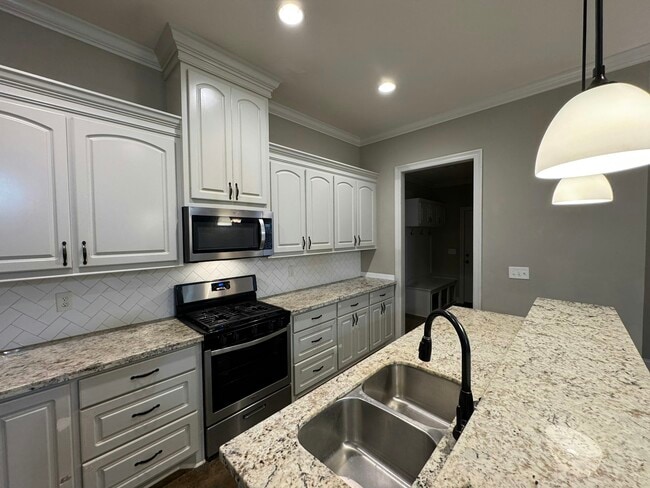 Building Photo - 509 Carrington Dr