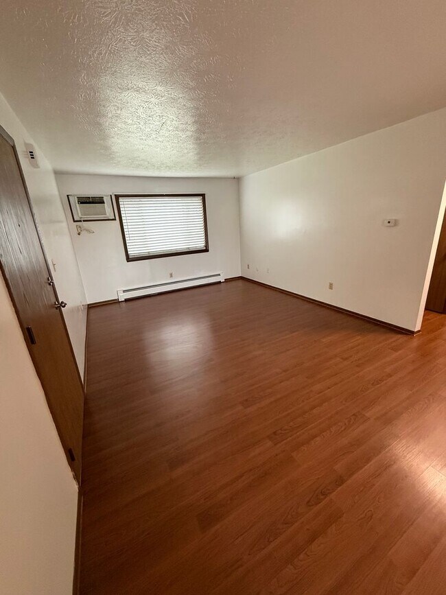 Building Photo - 8423 Colwyn Ct