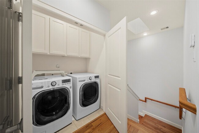 Building Photo - 4031 Bellefontaine