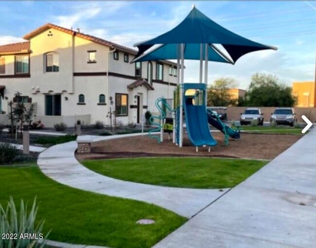 Building Photo - 4100 S Pinelake Way