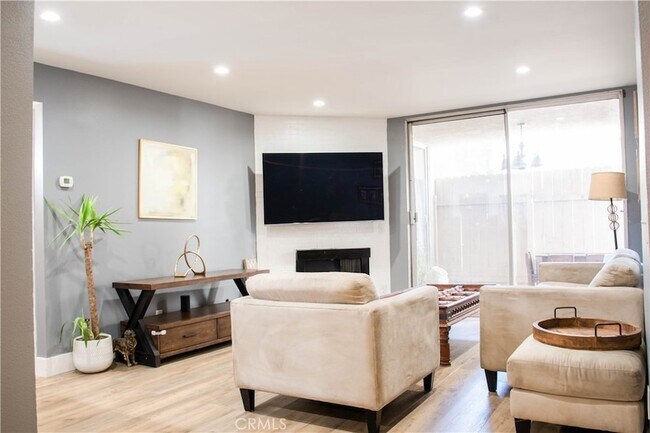 Building Photo - 4705 Kester Ave