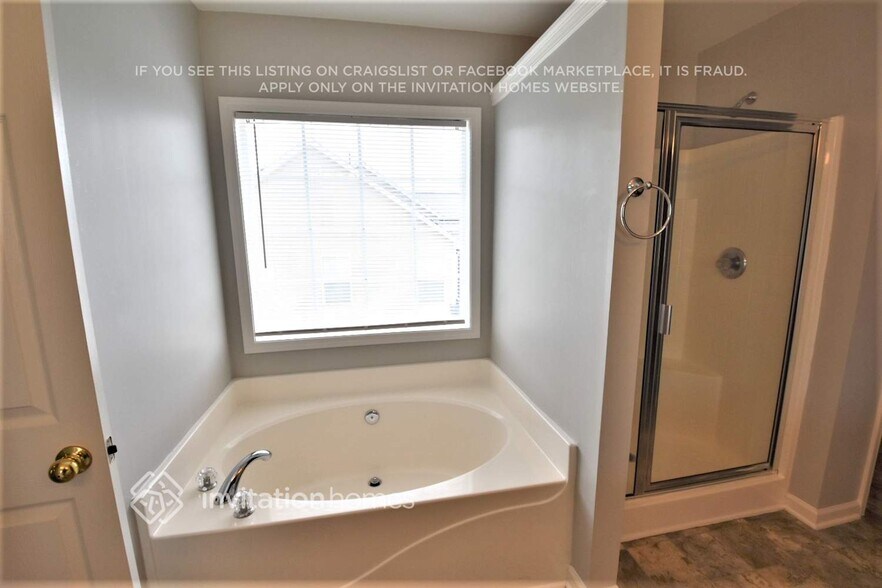 Building Photo - 2427 Godsey Wood Dr