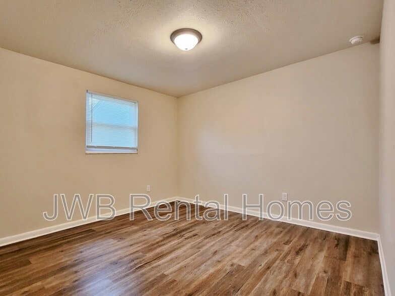 Building Photo - 3129 Hartridge St