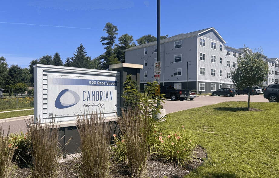 Primary Photo - Cambrian Commons