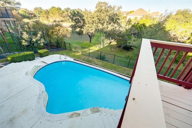 Building Photo - 12120 Carlsbad Dr