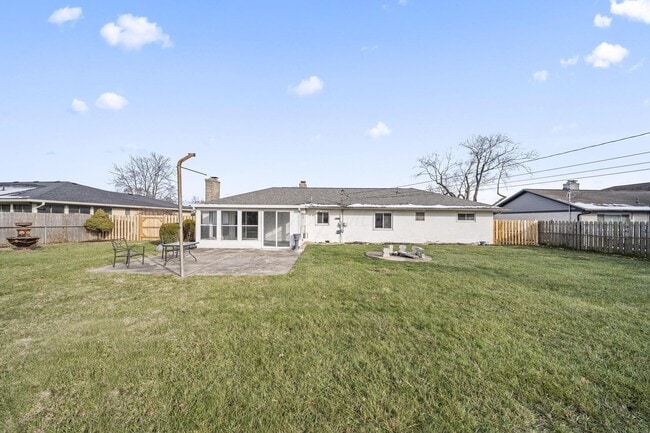 Building Photo - 1585 Peace Pl