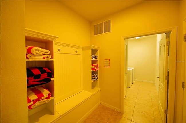 Building Photo - 8809 Rhodes St