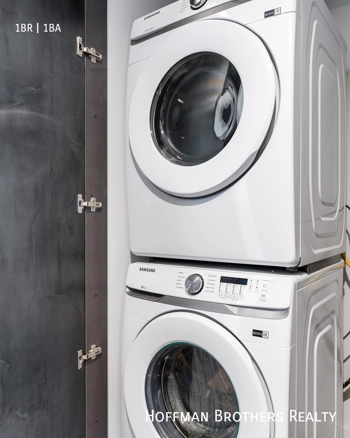 Building Photo - 3686 Overland Ave