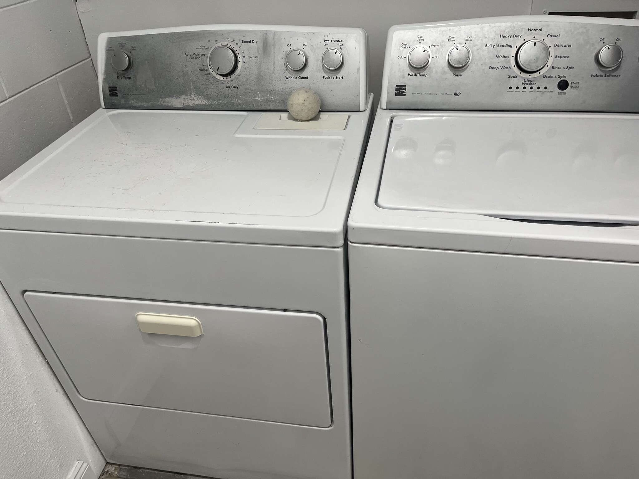 Building Photo - 2115 Continental Blvd