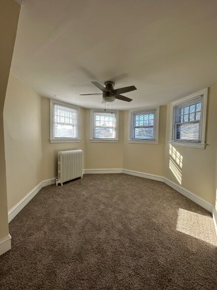 Building Photo - 400 Bethlehem Pike
