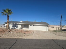 Building Photo - 3421 Yavapai Dr