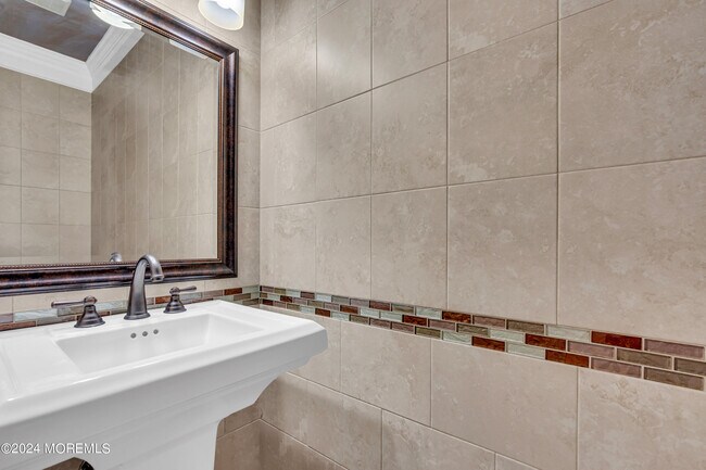 Building Photo - 1562 Priscilla Ct