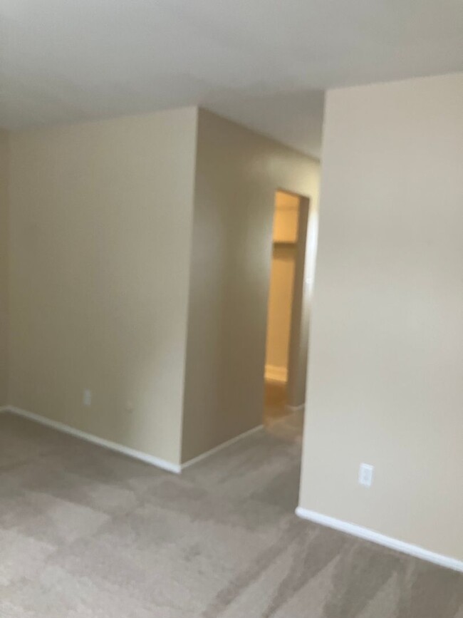 Building Photo - Gorgeous Home for Rent in Denver!