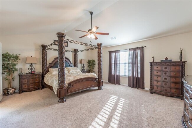 Building Photo - 4850 Haysboro Way