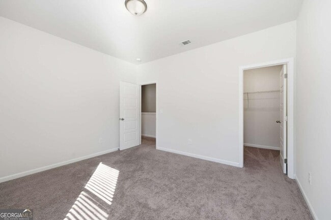 Building Photo - 1612 Dover Creek Ln