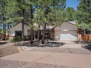 Building Photo - Gorgeous Furnished Country Club Rental