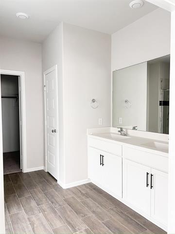 Building Photo - 13124 Zion Dr