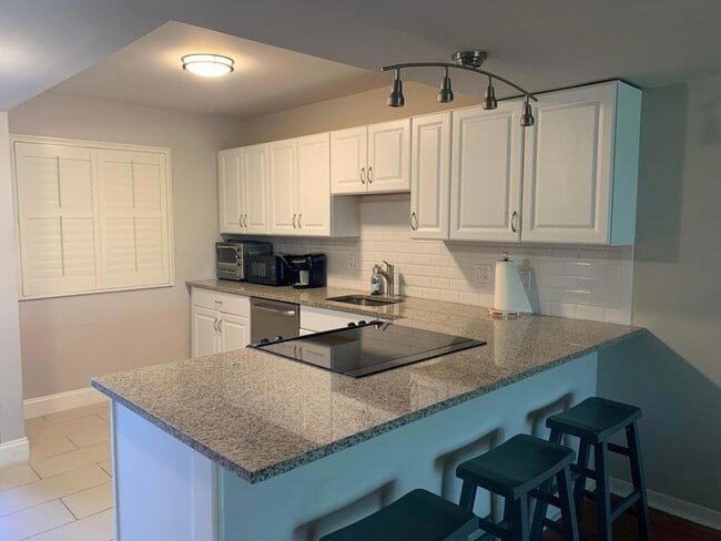 Building Photo - 4120 Tivoli Ct