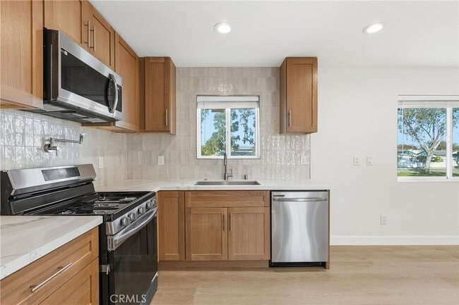 Building Photo - 1206 Kornblum Ave.