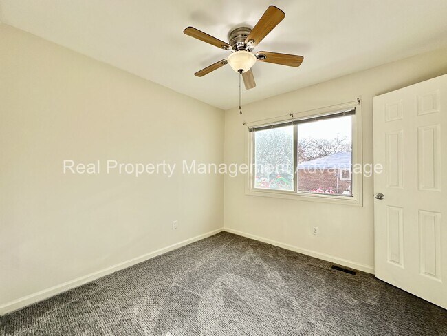 Building Photo - Fully Rebuilt 4-Bedroom Home with Spacious Backyard in Oak Park