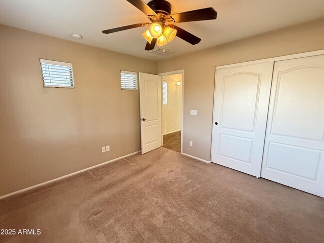 Building Photo - 605 E Nancy Ave