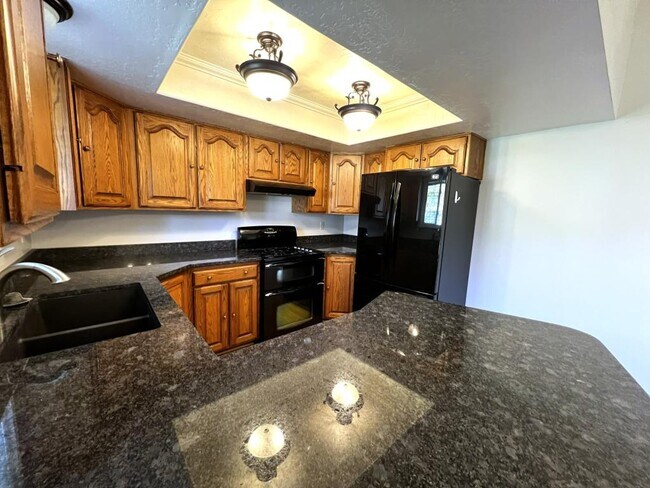 Building Photo - 676 E 3300 N