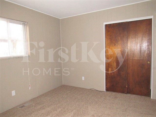 Building Photo - 47 S Brentwood Ave