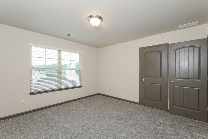 Building Photo - 611 Sweet Ashley Way