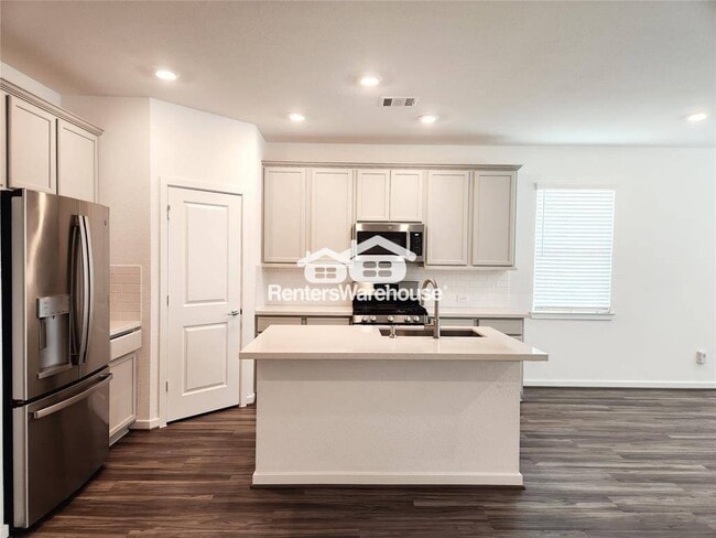 Building Photo - 7230 Greenbriar Bnd Ct