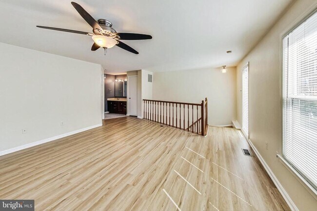 Building Photo - 11924 Redtree Way