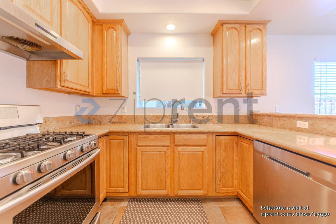 Building Photo - 1360 S White Ave