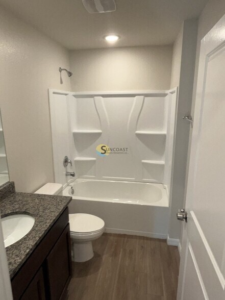 Building Photo - 6578 Flowers Ave