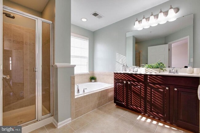 Building Photo - 7217 Maidstone Pl