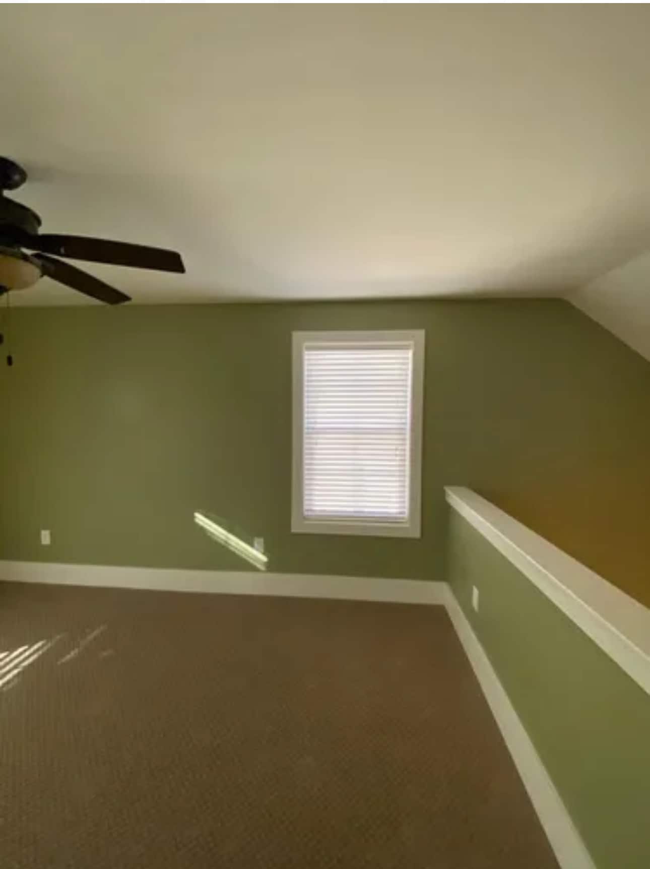 Loft - 22 Twin Oaks Dr