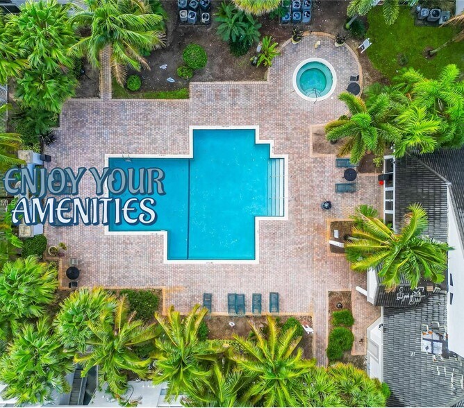 Building Photo - 5612 Rock Island Rd