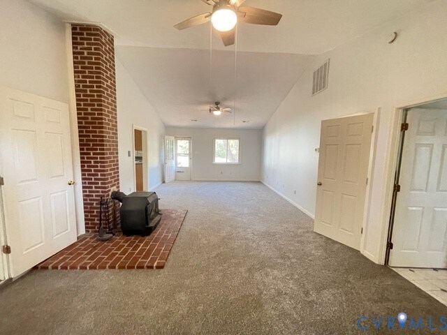 Building Photo - 15352 Binns Rd