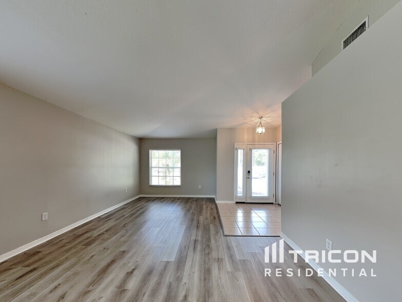 Building Photo - 4220 Mast Ct