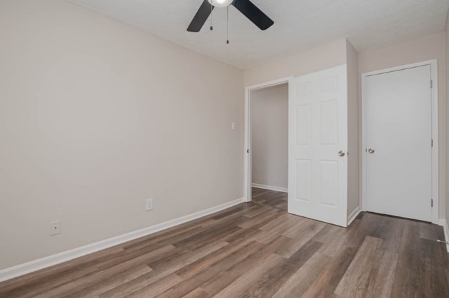 Building Photo - 3030 Cleinview Ave