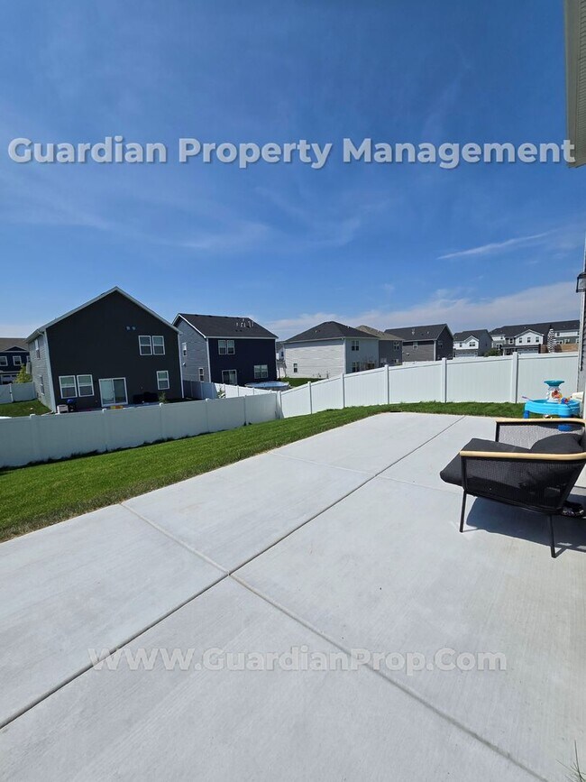 Building Photo - Luxury New Construction Available Now, Hig...
