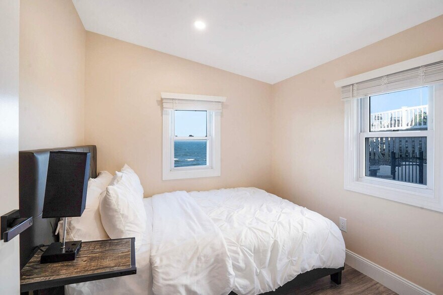 Building Photo - 54 Cliff Rd