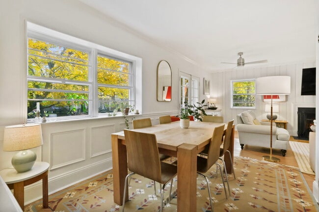 Building Photo - 9 Edgehill Dr