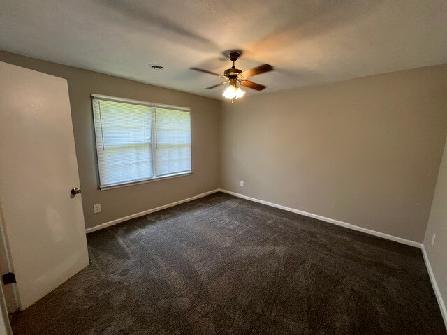Building Photo - 2290 Friar Rd