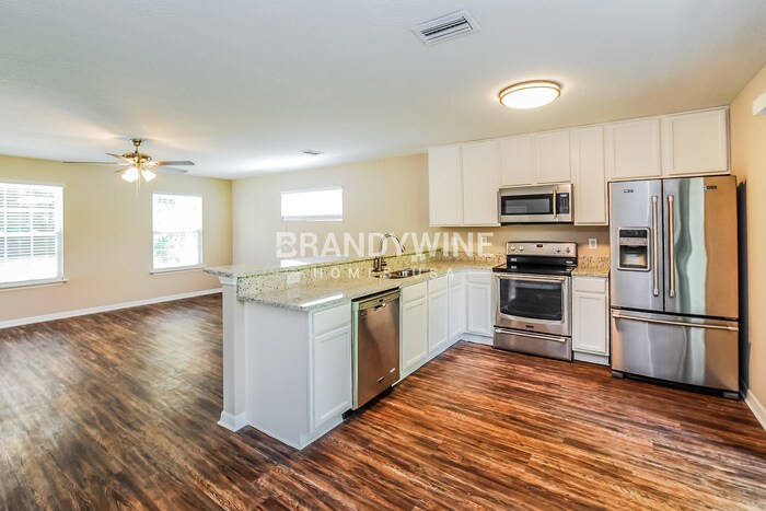 Building Photo - 1571 N Whitney St