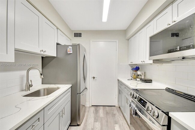 Building Photo - 2445 NW 33rd St