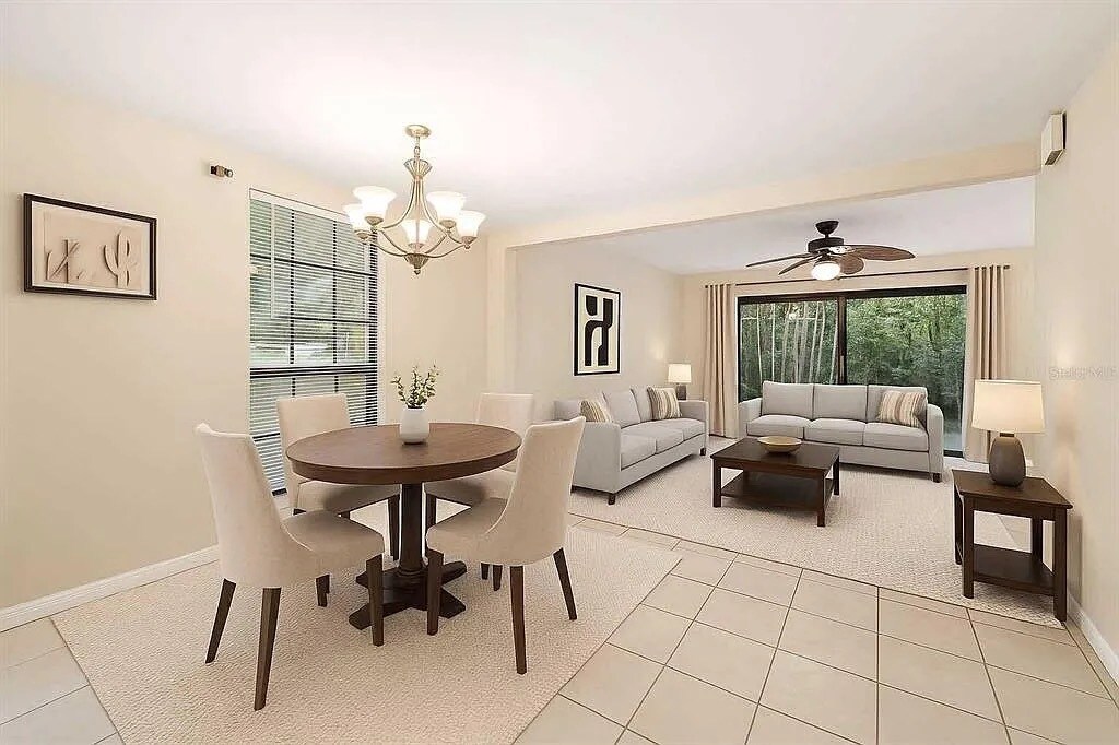 Building Photo - 911 SW 57th Ter