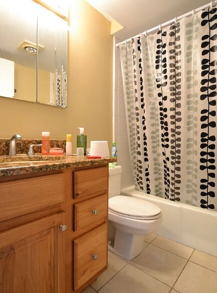 Building Photo - 85 Brainerd Rd