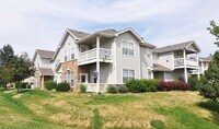 Building Photo - Amazing price amazing location 2 bdrm Cond...